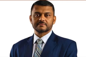 শিশির মনিরের বিরুদ্ধে মামলা