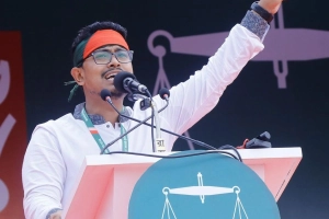 স্বরাষ্ট্র উপদেষ্টার কার্যালয় ঘেরাওয়ের ডাক সাদিক কায়েমের