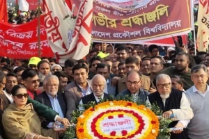 বিজয় দিবসে জাতীয় স্মৃতিসৌধে বিএনপির শীর্ষ নেতাদের শ্রদ্ধা