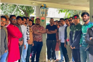 বিজয় দিবসে শিক্ষার্থীদের জন্য ছাত্রদল নেতা তারিকের ব্যতিক্রমী উদ্যোগ