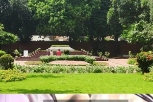 জাতীয় কবির পাশে চিরনিদ্রায় শহীদ ওসমান হাদি