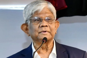 ‘ভারতের সঙ্গে রাজনৈতিক সম্পর্ক স্বাভাবিক করতে কাজ করছে সরকার’