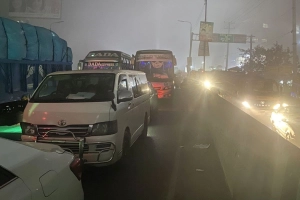 সাড়ে ৫ ঘণ্টা যানজটে অচল ঢাকা–টাঙ্গাইল মহাসড়ক, দুর্ভোগে যাত্রীরা