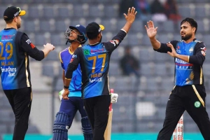 দুর্দান্ত বোলিংয়ে ফাহিমের ৫ উইকেট: সহজ লক্ষ্য রংপুরের-দেখুন সরাসরি