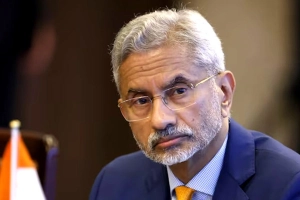 খালেদা জিয়ার প্রতি শ্রদ্ধা জানাতে ঢাকায় এস জয়শঙ্কর