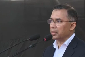 মায়ের জানাজায় দোয়া চাইলেন তারেক রহমান