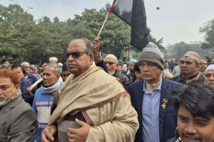 নেতাকর্মীদের নিয়ে বেগম জিয়ার জানাজায় শামসুজ্জামান দুদু