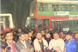 ঢাবিতে সান্ধ্যকালীন বাস চালু করল ডাকসু