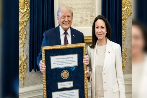 মাচাদোর নোবেল উপহার পেয়ে যা বললেন ট্রাম্প