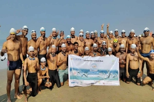 দুই নারীসহ ৩৫ জনের বাংলা চ্যানেল পাড়ি