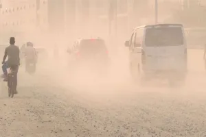 শ্বাস নেওয়াই ঝুঁকি, দূষণে শীর্ষে ঢাকা