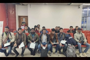 রাশিয়া থেকে চাকরি হারিয়ে দেশে ফিরলেন ৩৫ বাংলাদেশি