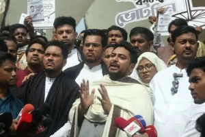 ওসমান হাদি হ'ত্যার বিচার বাংলার মাটিতেই হবে: নাহিদ ইসলাম