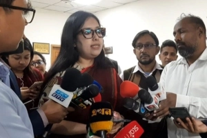 মানহানির অভিযোগ নিয়ে ইসিতে রুমিন ফারহানা