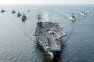 ইরানের উদ্দেশে যুদ্ধজাহাজের বিশাল বহর পাঠালেন ট্রাম্প