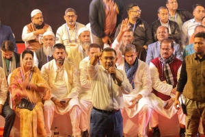 দেশের খেটে-খাওয়া মানুষদের জন্য ফ্যামিলি কার্ড করতে চাই: তারেক রহমান