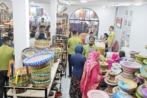 কারাবন্দীদের হাতের ছোঁয়ায় বাণিজ্য মেলায় প্রথম পুরস্কার