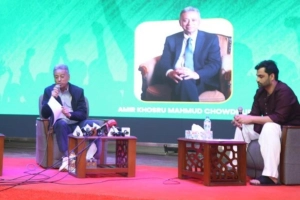 বিএনপি রাজনীতিতে জবাবদিহিতাকে গুরুত্ব দিতে চায়: আমীর খসরু