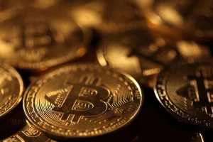 বিটকয়েন ও ইথারের দামে ব্যাপক পতন, দিশেহারা বিনিয়োগকারীরা