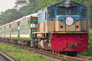 নির্বাচনের দিনে ট্রেন চলাচলে থাকছে না নিষেধাজ্ঞা