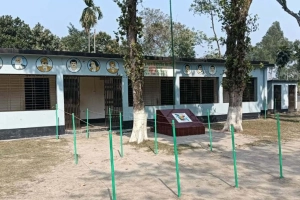 নির্বাচনী নিরাপত্তায় ফাঁক, ভোটকেন্দ্রের ৪টি সিসি ক্যামেরা চুরি