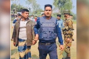 ভোটকেন্দ্রে ব্যালট ছিনতাইয়ের ঘটনায় তিন বছরের কারাদণ্ড