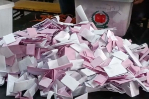 দেশের ২৯৯ আসনে ভোট শেষে চলছে গণনার প্রস্তুতি