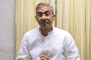 দেশ গড়তে আমরা সবাই মিলে ঐক্যবদ্ধ রাজনীতি করব: এ্যানি