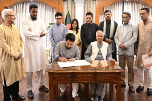 অবশেষে জুলাই সনদে স্বাক্ষর করল এনসিপি