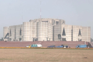 নতুন সরকারের শপথ ঘিরে ১৫ হাজার সদস্যের চার স্তরের নিরাপত্তা