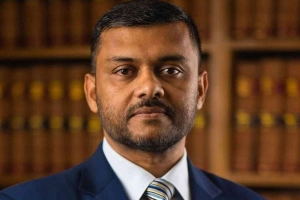 গণভোট রিট মোকাবিলায় আদালতে লড়বেন শিশির মনির