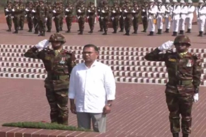 জাতীয় স্মৃতিসৌধে শহীদদের শ্রদ্ধা জানালেন প্রধানমন্ত্রী
