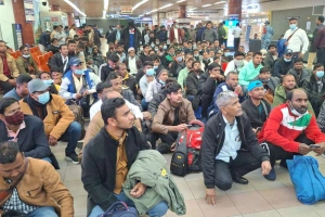 লিবিয়া থেকে দেশে ফিরল ১৭৫ বাংলাদেশি