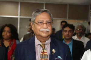 রাষ্ট্রপতি অপসারণে আইনি নোটিশ পাঠালেন আইনজীবী