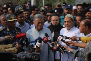 অর্থনীতি পুনরুদ্ধারে ট্যাক্স বাড়িয়ে বিনিয়োগ বাড়ানোর বার্তা মন্ত্রীর