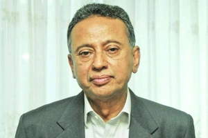 হঠাৎ অসুস্থ হয়ে হাসপাতালে ভর্তি অর্থমন্ত্রী
