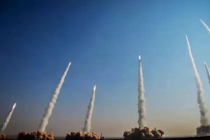 ২৭ মার্কিন ঘাঁটিতে ইরানের বিধ্বংসী হামলা