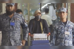 যু-দ্ধকবলিত মধ্যপ্রাচ্য থেকে নিরাপদে দেশে ফিরলেন মুশফিক