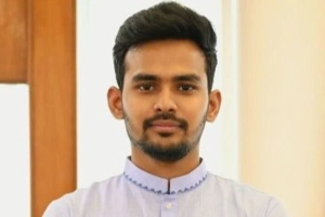 পরিবারসহ নিজের সম্পদের তথ্য প্রকাশ্যে আনলেন আসিফ মাহমুদ