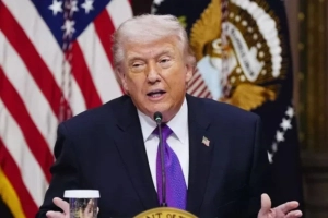 ইরানে সেনা অভিযানকে ‘সময়ের অপচয়’ বললেন ট্রাম্প