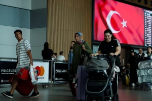 উত্তেজনা বাড়ায় নাগরিকদের তুরস্কের অঞ্চল ছাড়তে বলল যুক্তরাষ্ট্র