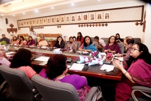 ঢাকা বিশ্ববিদ্যালয়ে গোলটেবিল বৈঠক, যা আলোচনা হলো