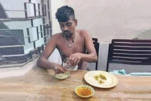 তোফাজ্জল হ/ত্যা: ঢাবির ৮ শিক্ষার্থীকে স্থায়ী বহিষ্কারের শোকজ নোটিশ