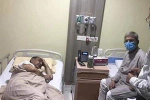 আজ এয়ার অ্যাম্বুলেন্সে সিঙ্গাপুর যাচ্ছেন মির্জা আব্বাস