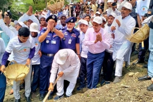 এক মাসের মধ্যেই ভোটের প্রতিশ্রুতি বাস্তবায়ন শুরু: তথ্যমন্ত্রী