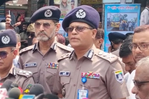 ঈদযাত্রায় অনিয়মের সাথে কোনো আপস নয়: আইজিপি