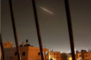 ইসরায়েলে ক্লাস্টার মিসাইল হামলা করল ইরান