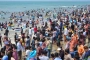 ঈদের ছুটিতে পর্যটকে মুখর কক্সবাজার, সৈকতে উপচে পড়া ভিড়