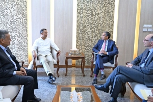 প্রধানমন্ত্রীর সঙ্গে সৌজন্য সাক্ষাৎ করলেন আইএমএফ পরিচালক