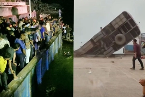 দৌলতদিয়ায় বাসডুবির ৫ ঘণ্টা পার, নিখোঁজ অন্তত ৪০ জন